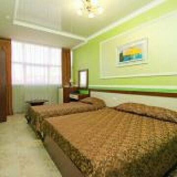 Стандартный трехместный номер в Гостинице Юнона